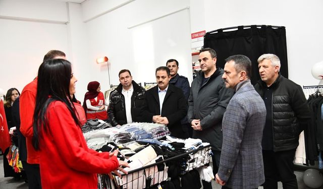 VALİ AKTAŞ, KIZILAY BAŞİSKELE BUTİK’İ ZİYARET ETTİ