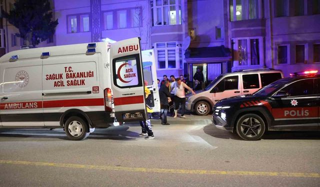 AİLE FACİASI: EŞİNİ ÖLDÜRDÜ, KENDİSİNİ VURDU