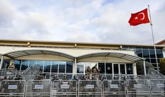 SAHTE BASIN KARTIYLA DURUŞMAYA SIZDI! İBB DAVASINDA GÖZALTI KARARI