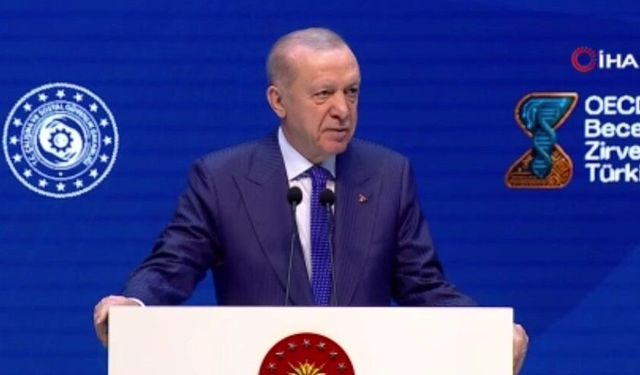 ERDOĞAN’DAN YAPAY ZEKA VE TEKNOLOJİ VURGUSU: “DÖNÜŞÜMÜ YÖNETMEK ZORUNDAYIZ”