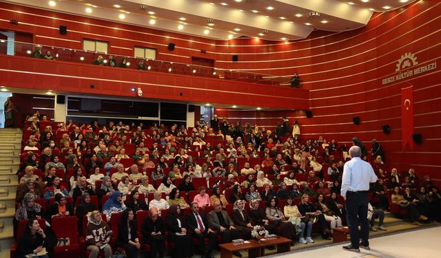 GEBZE’DE BEYİN VE BAĞIRSAK İLİŞKİSİ ANLATILDI