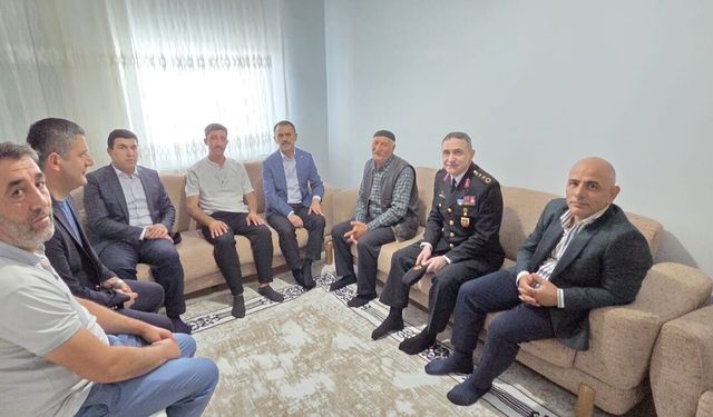 VALİ İLHAMİ AKTAŞ’TAN GAZİ SALİH VARÇIN’A BAYRAM ZİYARETİ