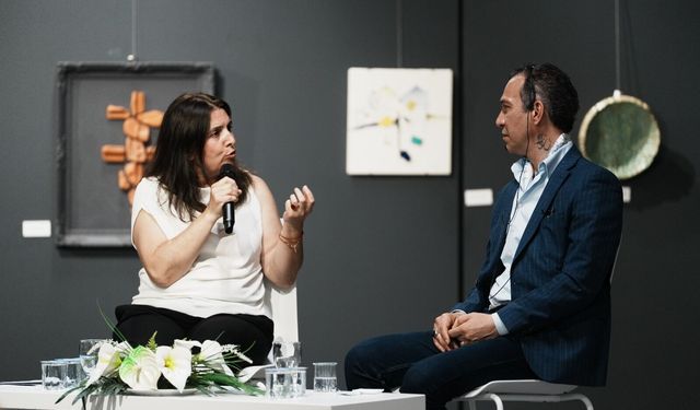 SEKA SANAT İHTİSAS MERKEZİ'NDEN ANLAMLI BULUŞMA: RESSAM KARL TALİP KARA KOCAELİLİ SANATSEVERLERLE BİR ARAYA GELDİ