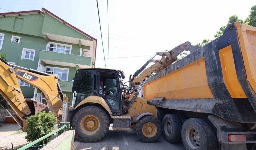 Başiskele'de Kurban Atıkları Temizlendi