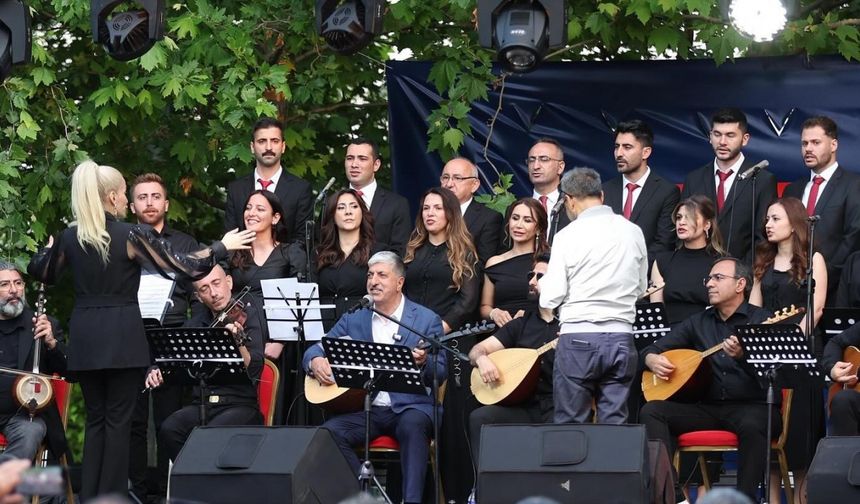 Öğretmenler Korosundan Unutulmaz Gece