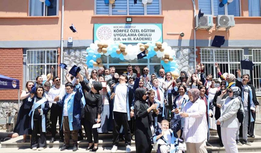 Özel Çocuklar Mezuniyet Coşkusu Yaşadı