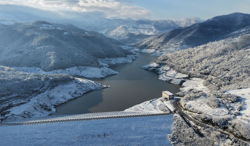 Başiskele’de Karla Mücadele Seferberliği Sürüyor