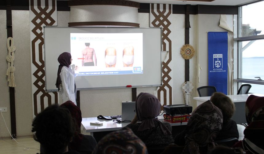 ÇOCUKLARDA SKOLYOZ FARKINDALIĞI ANNE ŞEHİR MERKEZLERİ’NDE ARTIYOR