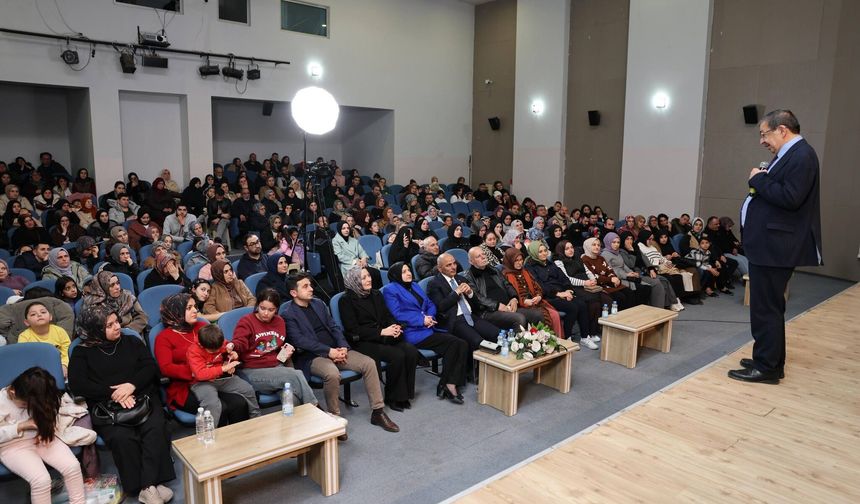 HAYATİ İNANÇ, RAMAZAN’DA KÖRFEZLİLERLE BULUŞTU