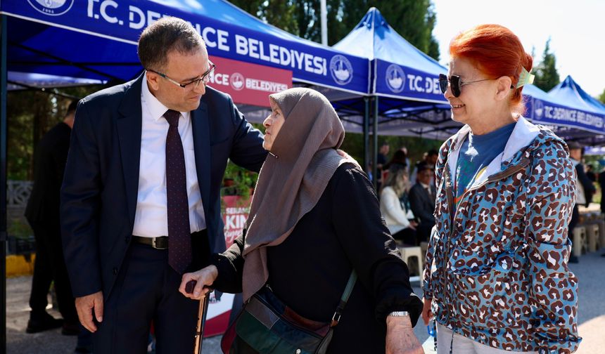 DERİNCE'DE KURBAN BAYRAMI COŞKUSU ŞEHİTLİK VE KENT BAYRAMLAŞMASIYLA YAŞANDI